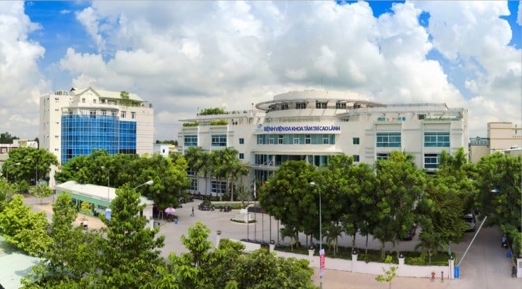 Bệnh Viện Đa Khoa Tâm Trí Cao Lãnh - xe cứu thương Đồng Tháp