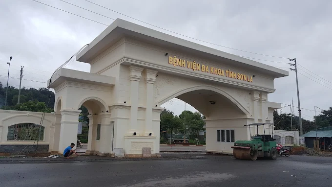 Bệnh Viện Đa khoa tỉnh Sơn La - xe cứu thương Sơn La