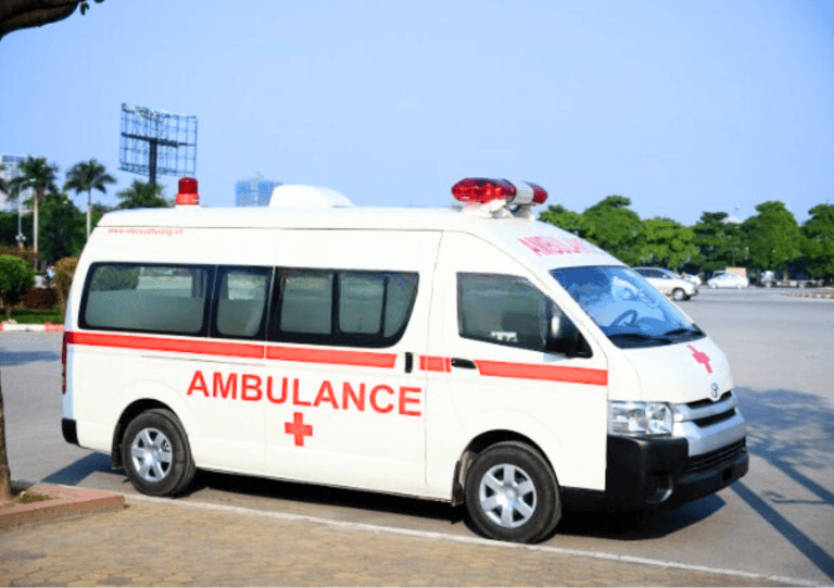 Xe Cứu Thương Phú Mỹ