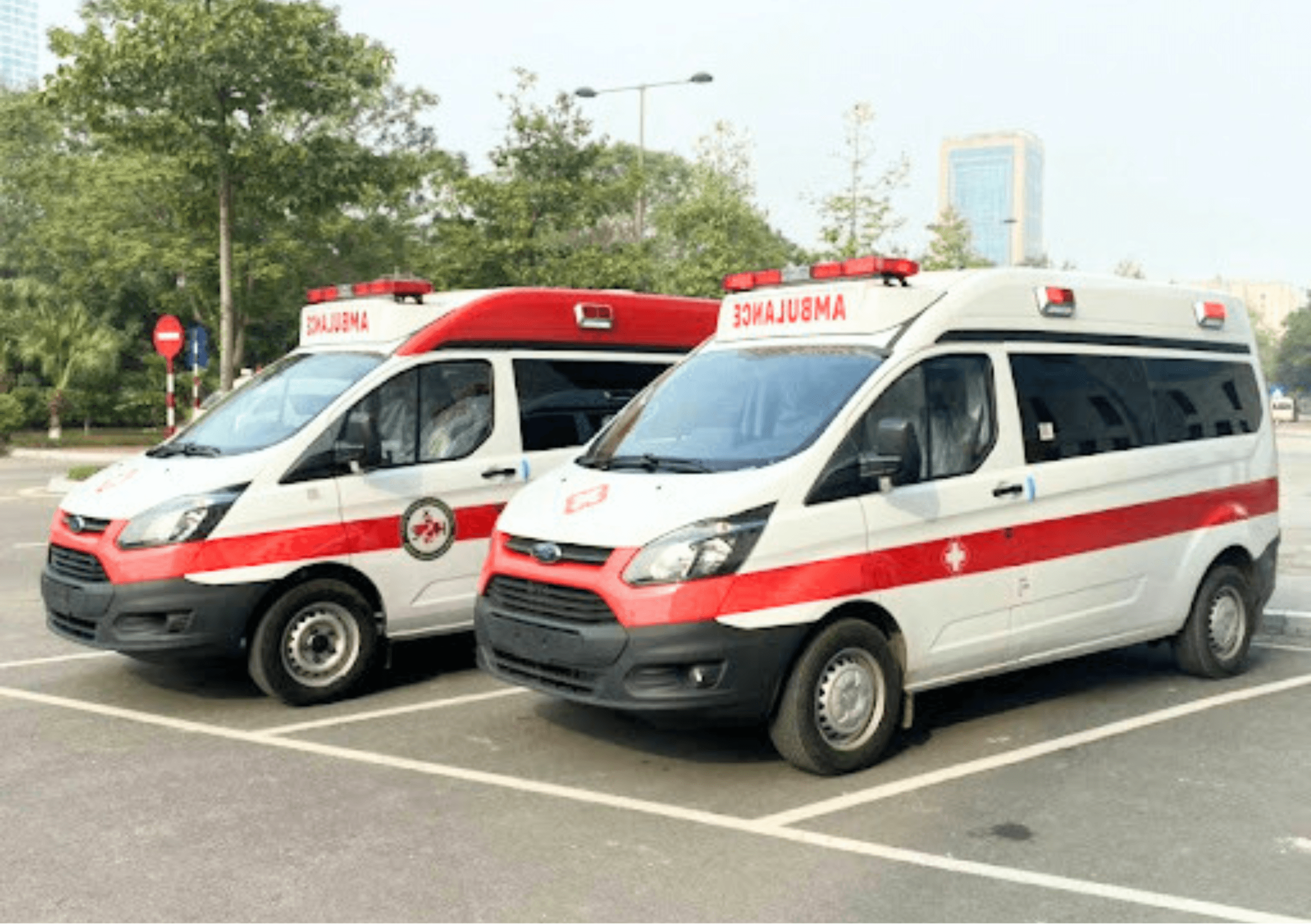 Xe Cứu Thương Đông Triều