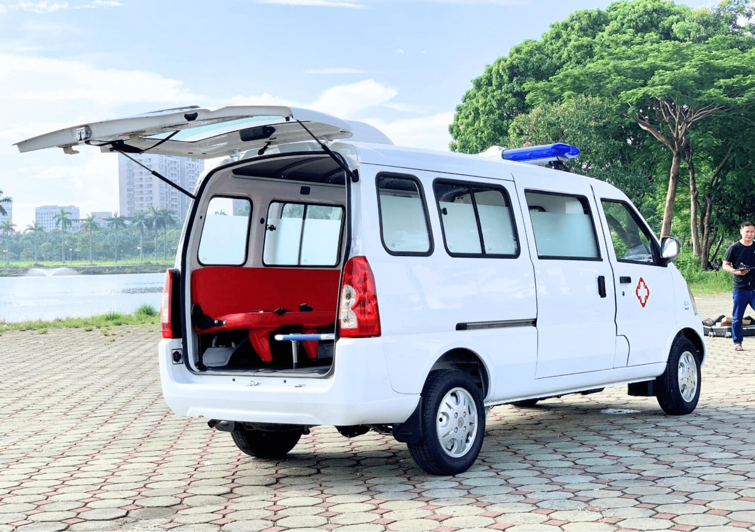 Xe Cứu Thương Từ Sơn