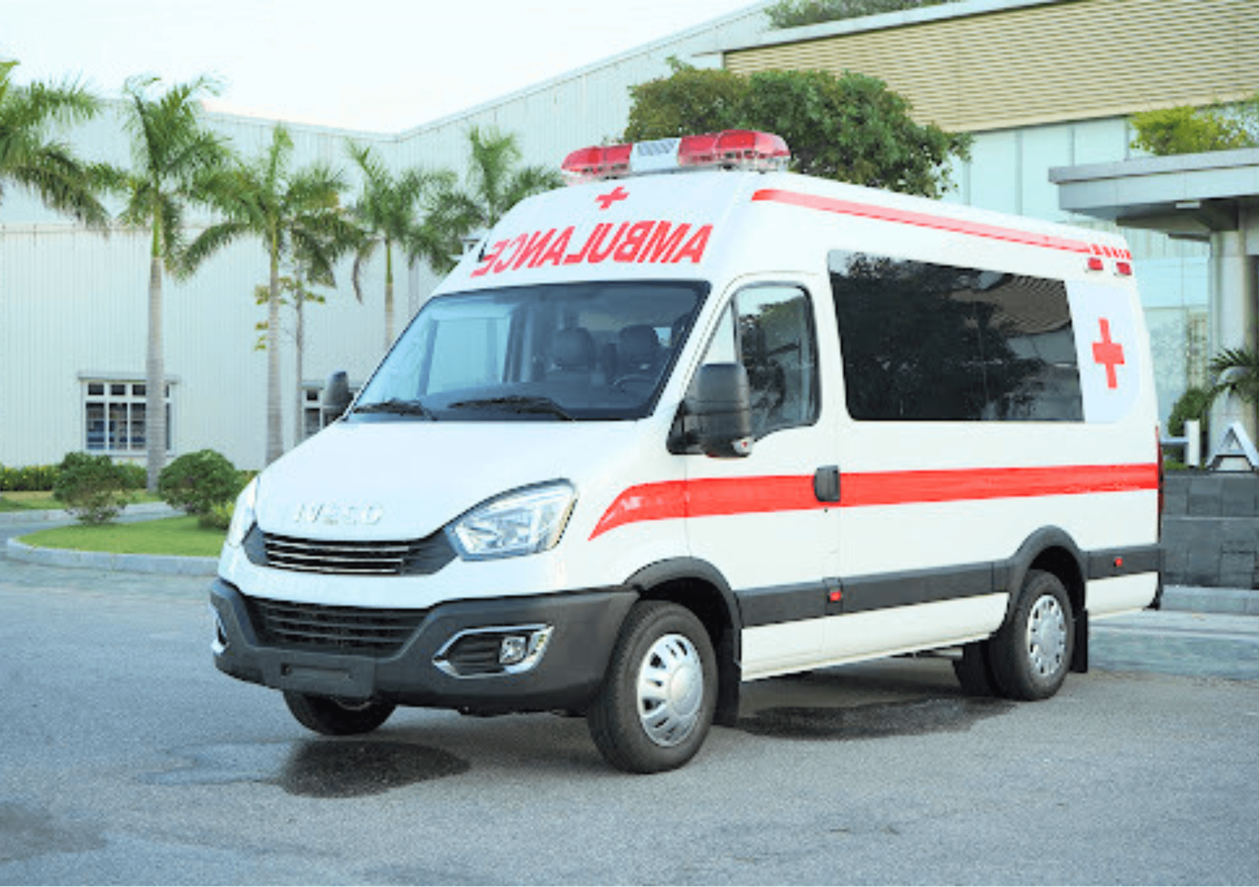 xe cứu thương Ngã Bảy