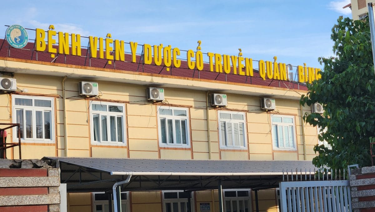 Bệnh Viện Y Dược Cổ Truyền Quảng Bình - Xe Cứu Thương Đồng Hới